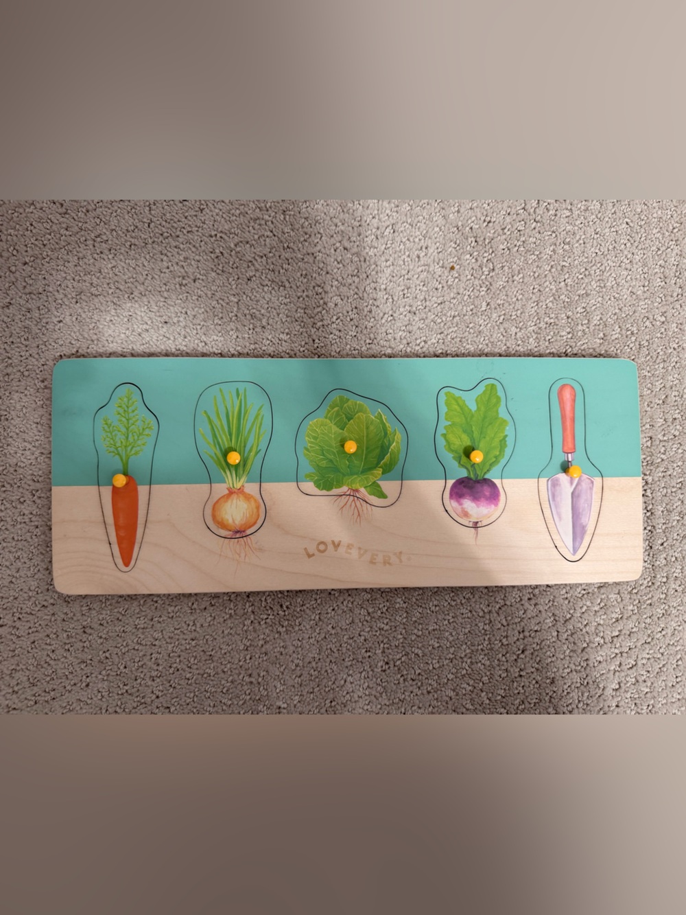 Lovevery Garden Vegetables Peg Puzzle - Teal & Natural